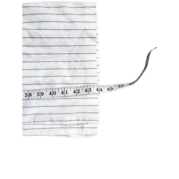 BcBG white pinstriped pants size 4 - Picture 8 of 11